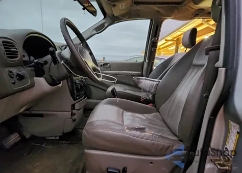 2005 Dodge Grand Caravan Sxt z USA, uszkodzony, nr VIN 2D4GP44L65R394609